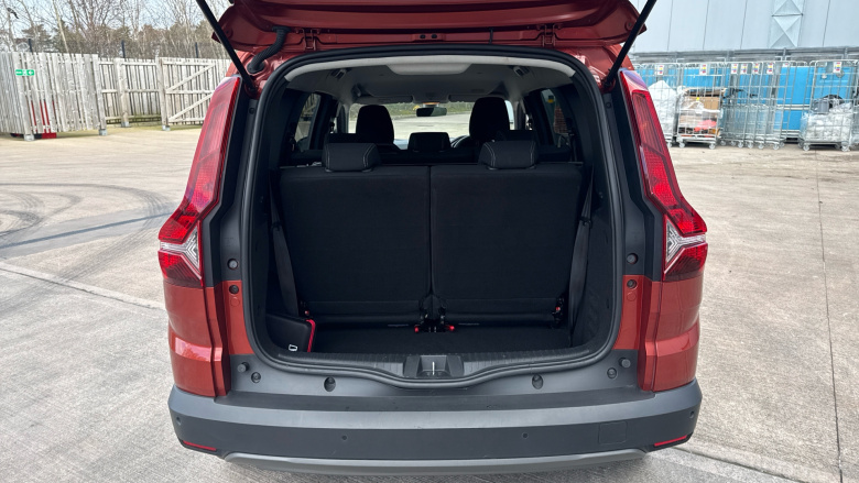 Dacia Jogger 1.0 TCe Extreme SE 5dr Petrol Estate